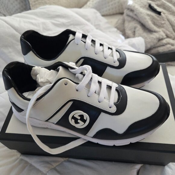Women's Gucci sneakers - Picture 1 of 4